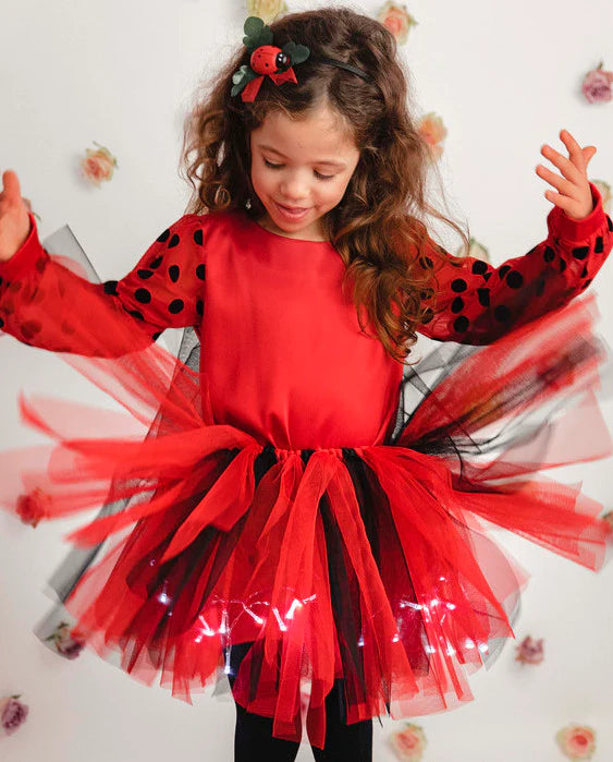 Fustița cu Luminițe, Buburuză pentru Serbare