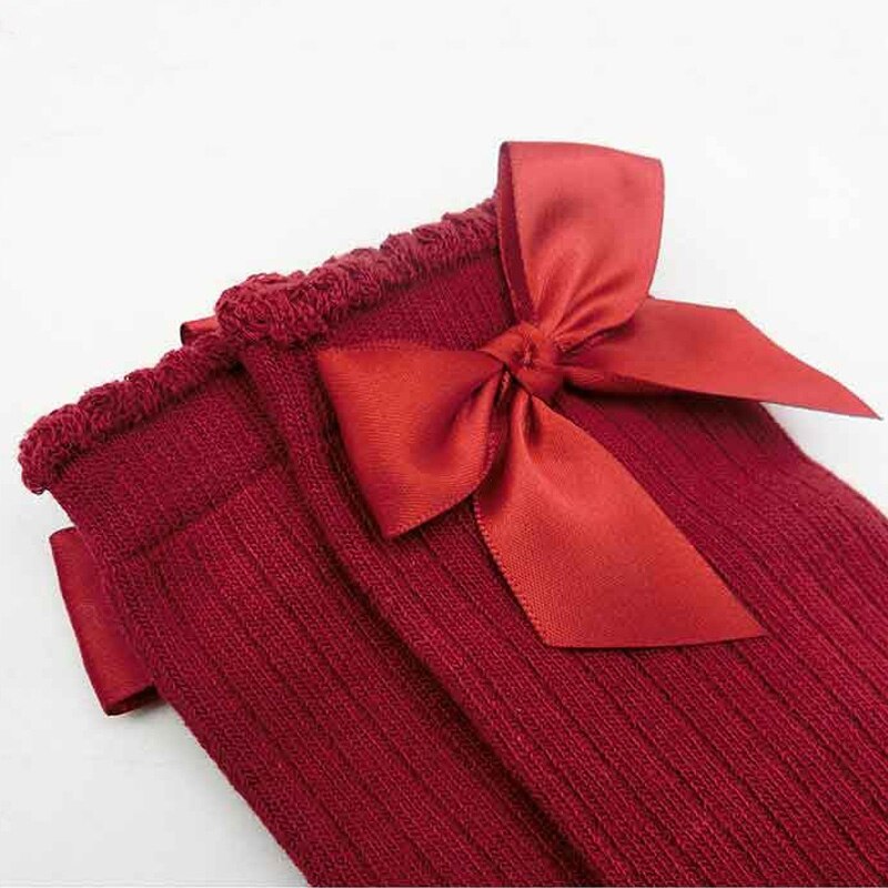 Șosețele cu Fundiță Roșii