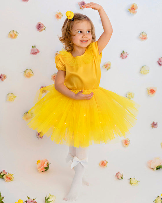 Fustița cu Luminițe, Galbenă de primăvară, Serbare, Pui, ratusca, Floare galbena, papdie, Soare