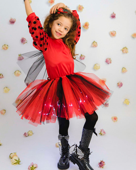 Fustița cu Luminițe, Buburuză pentru Serbare