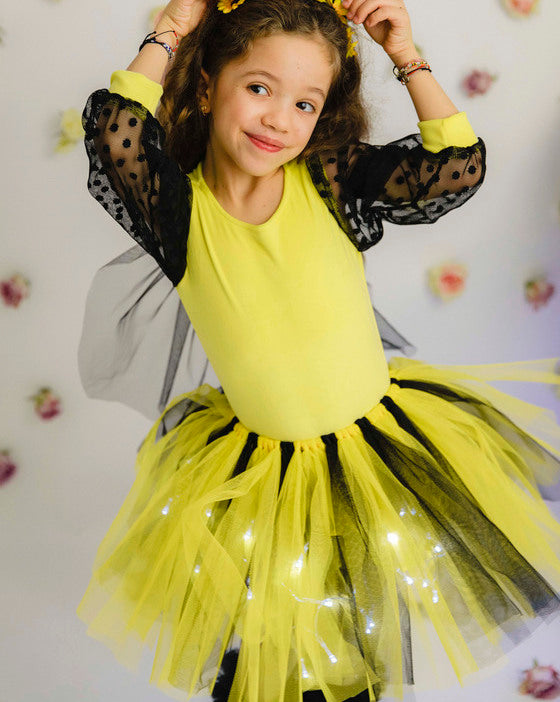 Fustița cu Luminițe, Albinuță, Albină Serbare