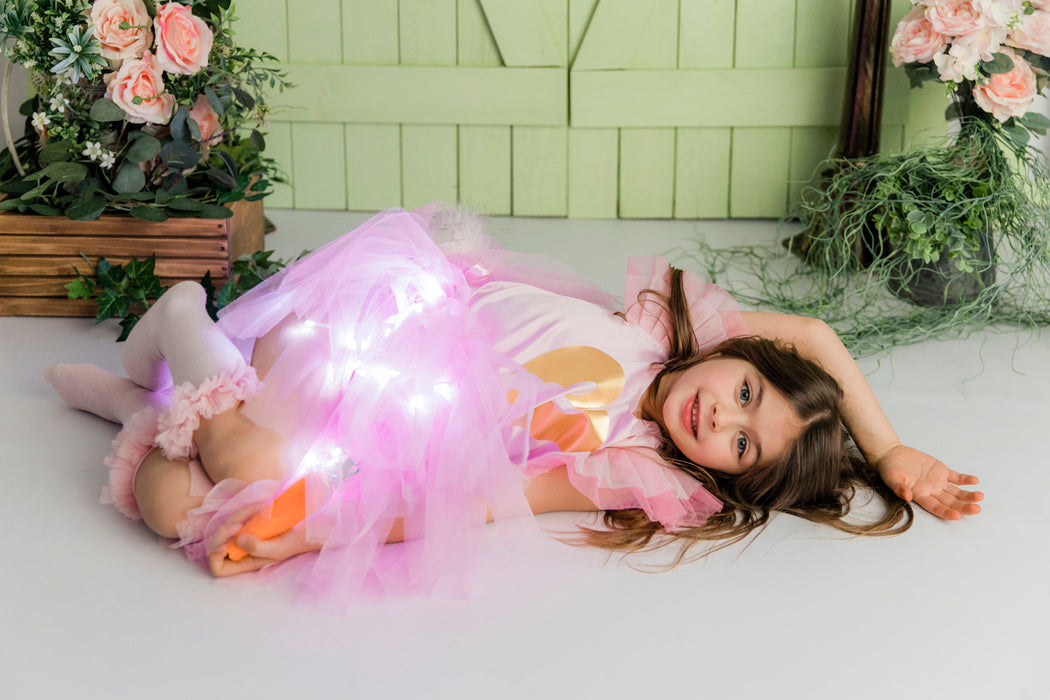 Fustița cu Luminițe, Roz Minunată